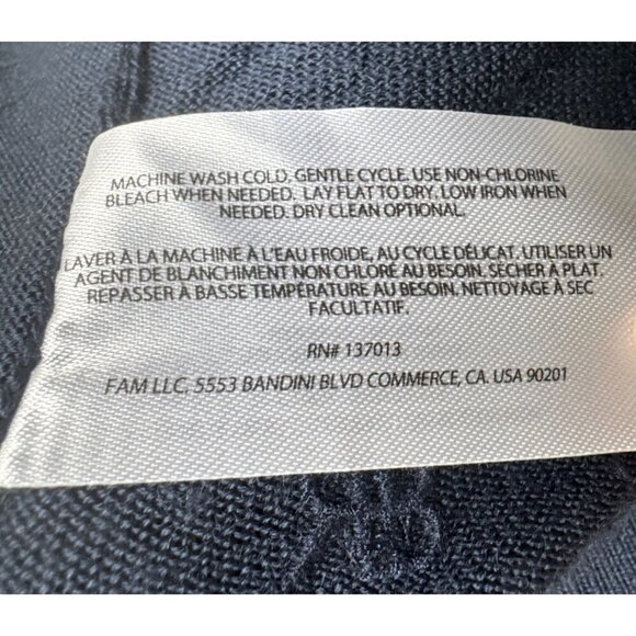 Banana Republic Women’s, 100 % Merino Wool, Crewneck Sweater, small, dark blue - Picture 10 of 10